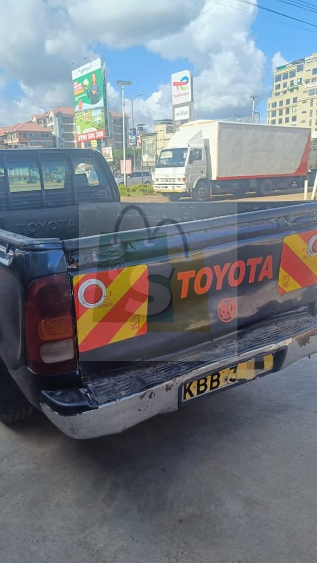 Toyota Landcruiser v8